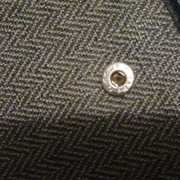 Bulgari Leather wallet. Genuine. - Picture 10 of 13